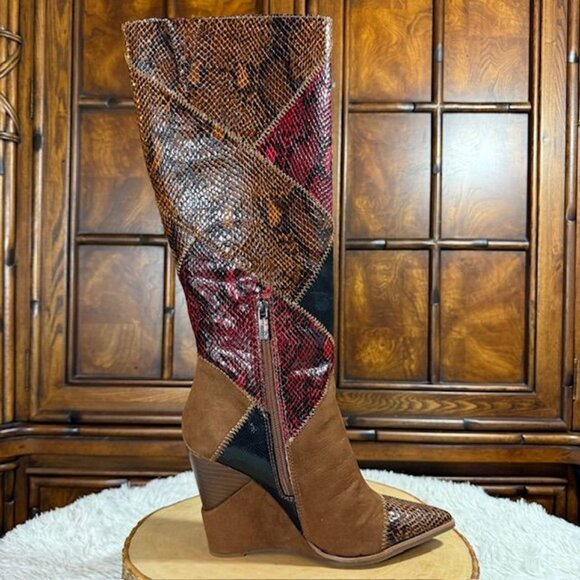 Jessica Simpson Henlee Dark Tan Glossy Desert Snake Combo Textured Wedge Boot - Picture 4 of 16